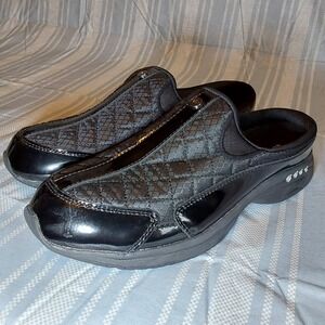 NEW Easy Spirit Shoes Womens 9M‎ Traveltime Classic Quilted Mule Clogs Black